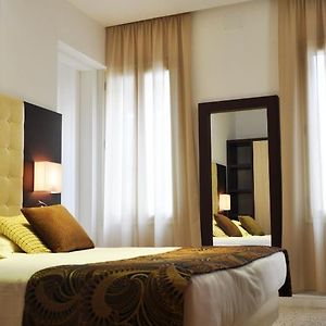 Habitación Doble Clásica